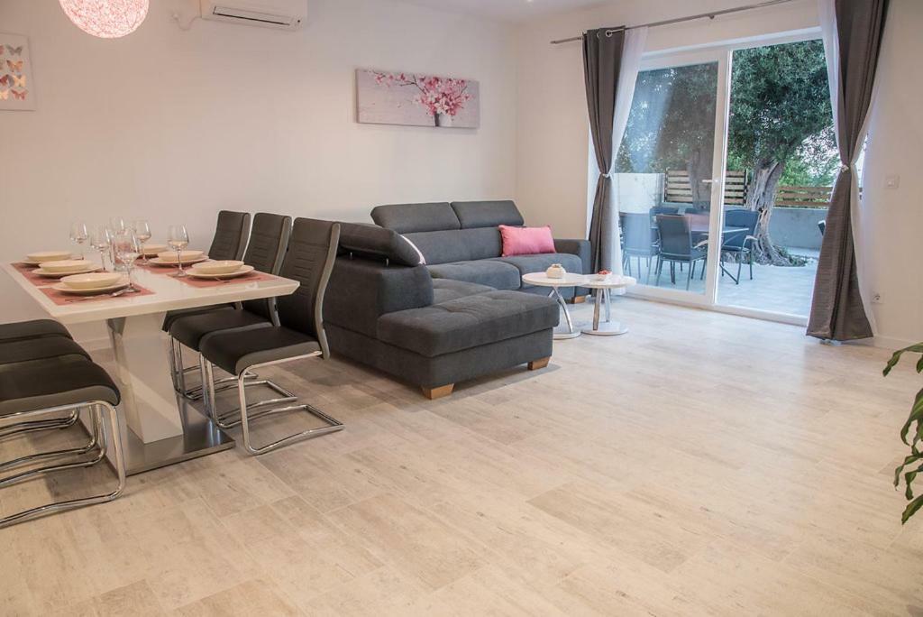 Apartment Eli - Sea View Mlini
